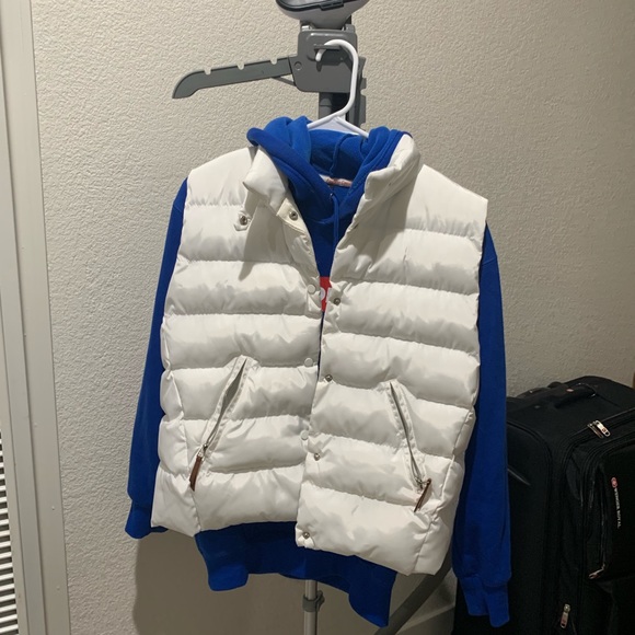 white vest - Picture 1 of 8